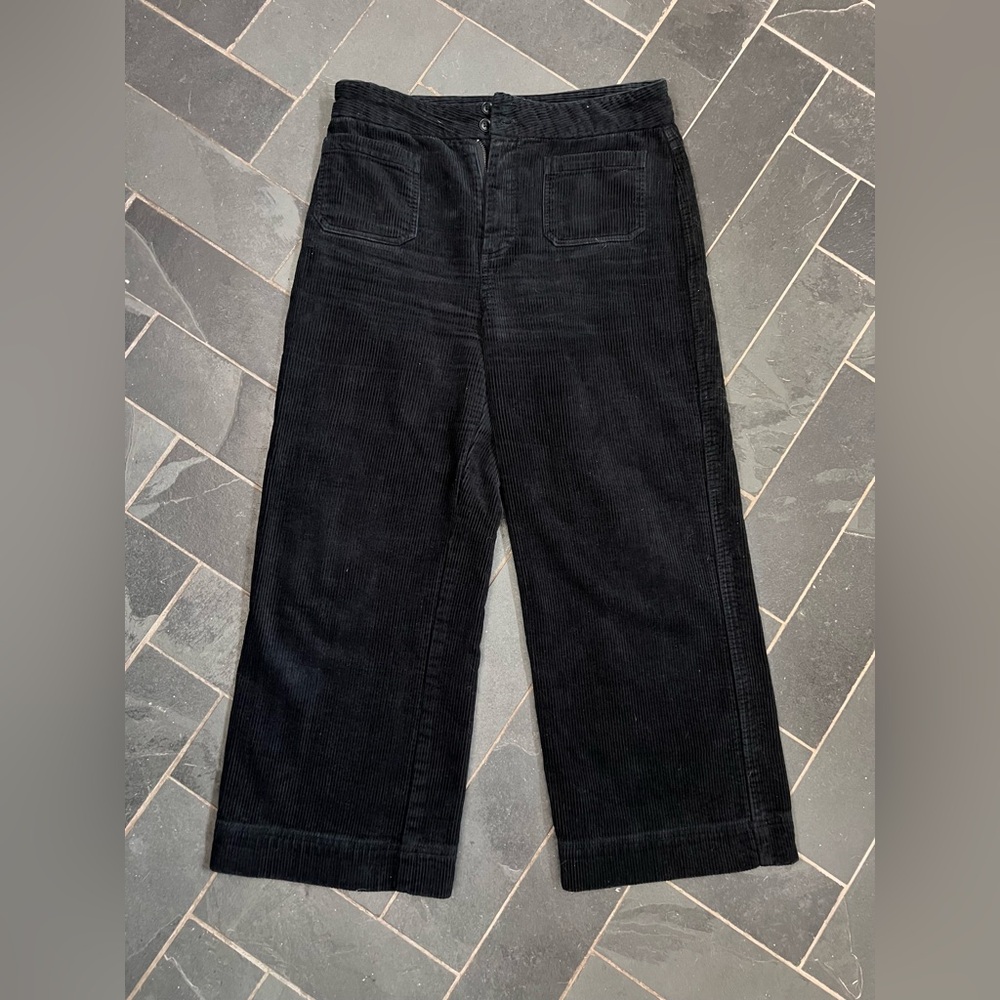 Marine layer Tally Pant in Graphite black corduroy wide leg cropped pants - Picture 4 of 4